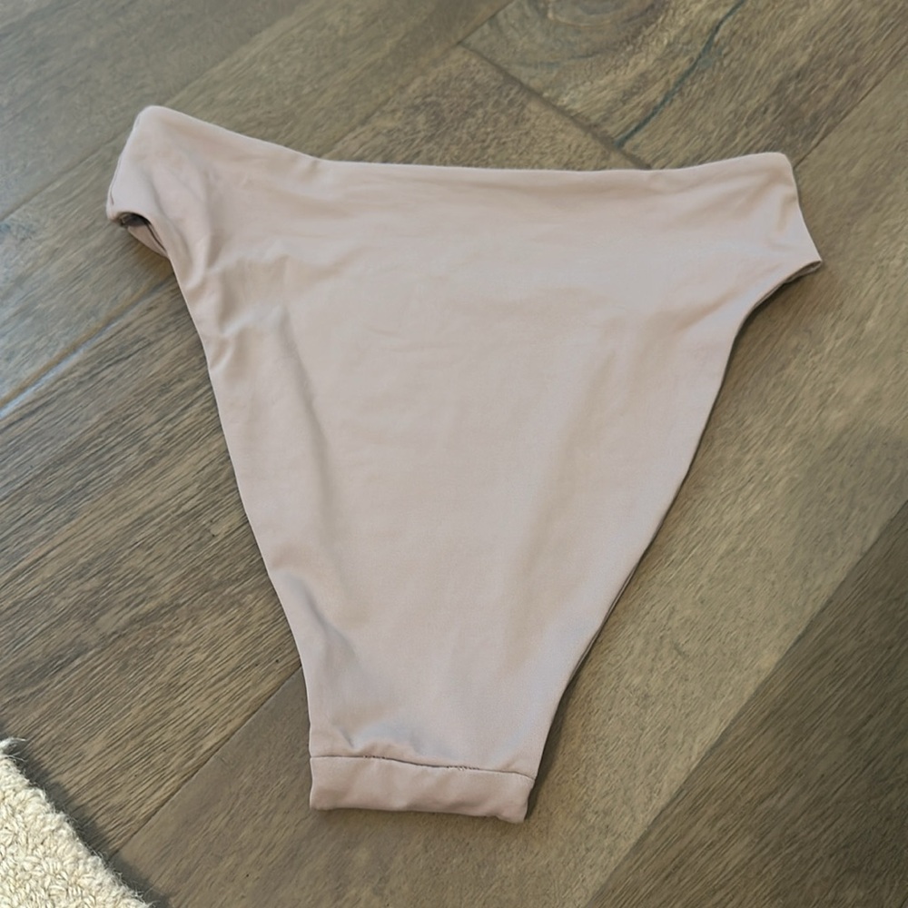 NWOT Riot Swim Bottoms - Picture 3 of 3